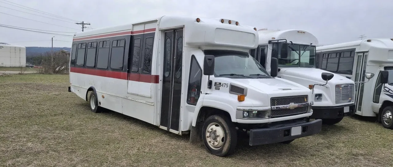 The Red Line Party Bus The Red Line Party Bus, white – for rent